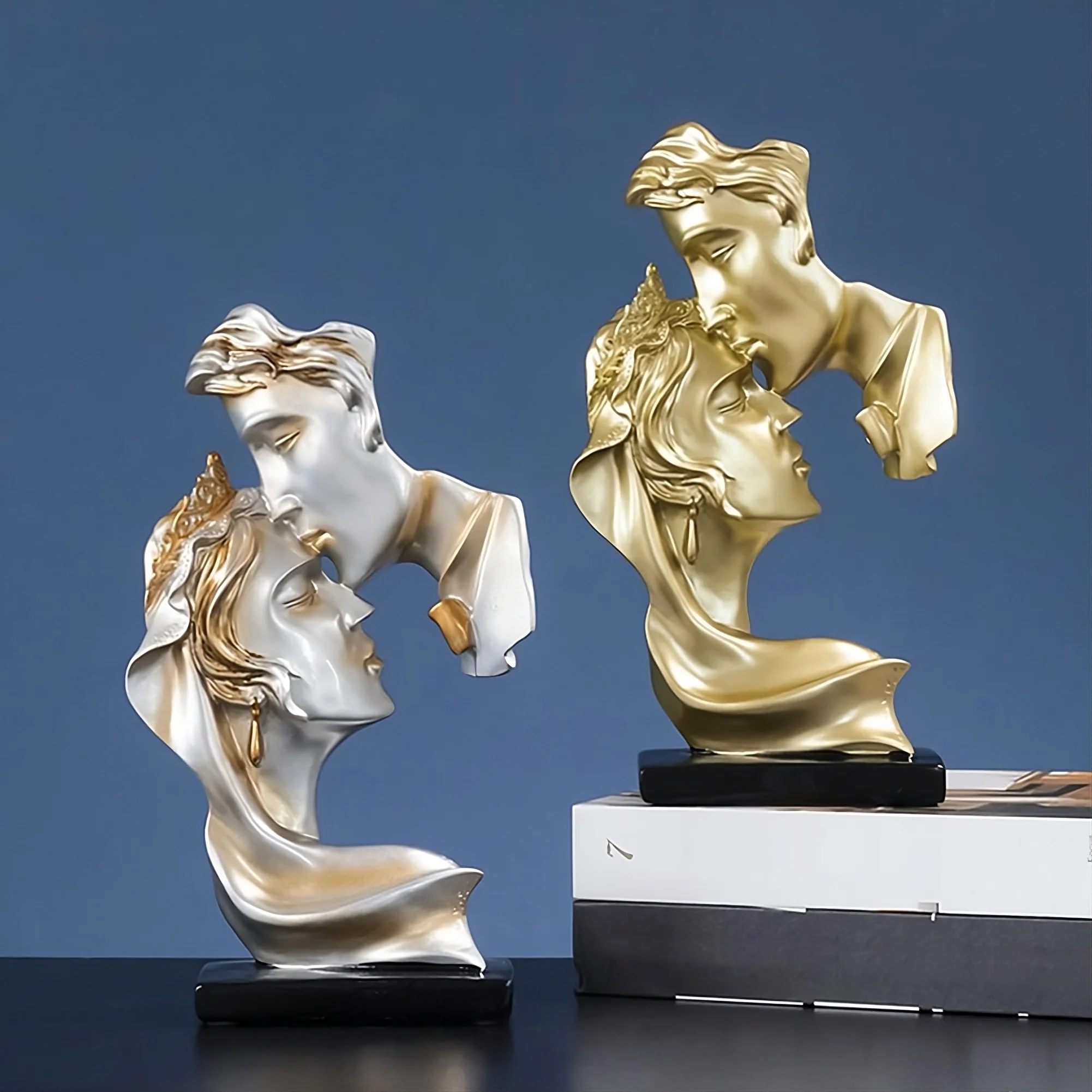 Eternal Embrace: Lover's Figurine - Image 3