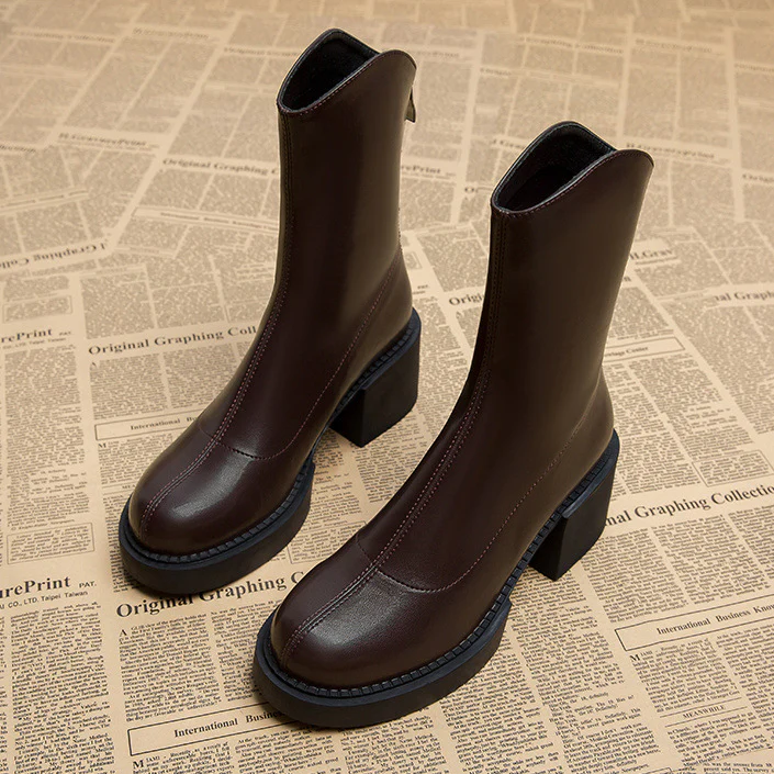 Victoria Chunky Heeled Chelsea Boots - Image 4